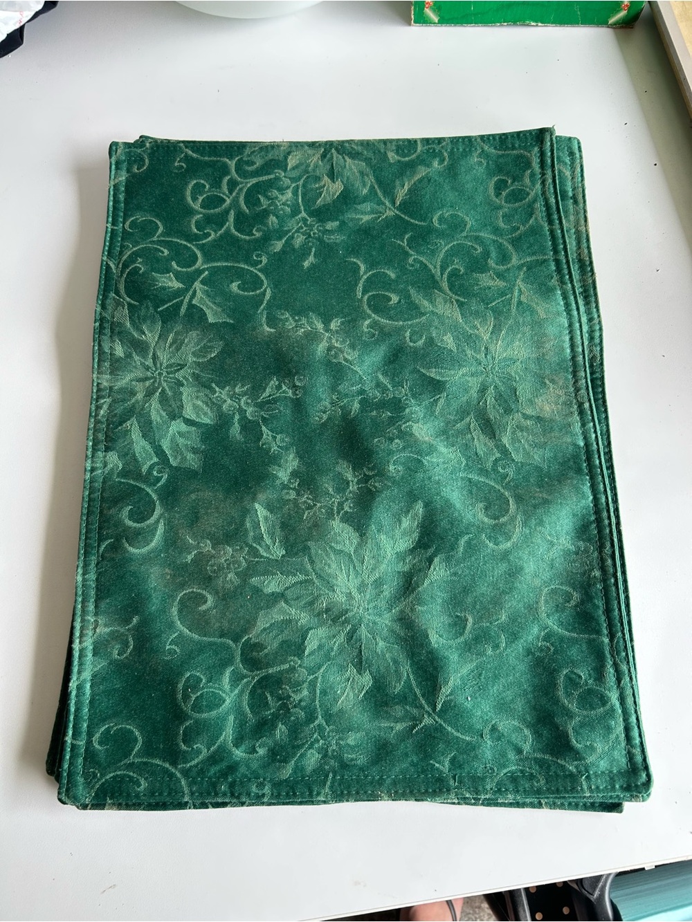 Emerald Green Jacquard Holiday Cloth Napkins